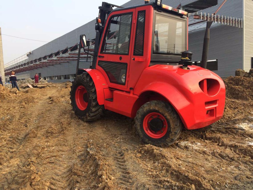Backhoe Loader FD35 3.5 Ton Rough Terrain Forklift with Japanese Engine and Side Shifter