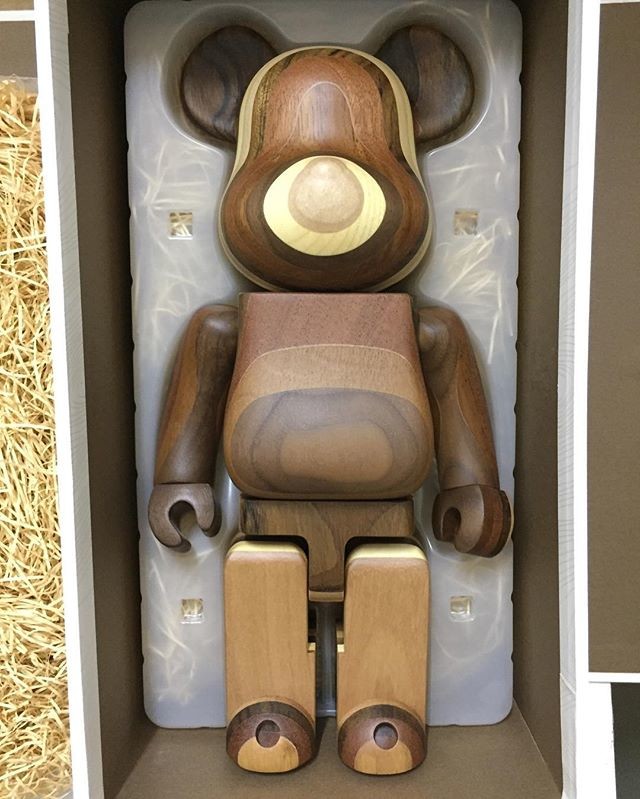 Spotless Hand Carved Wooden Statues Wood Carved Bears For Collector