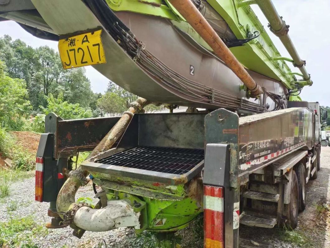 2017 Zoomlion Machine Equipment Zoomlion62m Concrete Pump Truck with Mercedes Benz Chassis Heavy Equipment Concrete Boom Pump