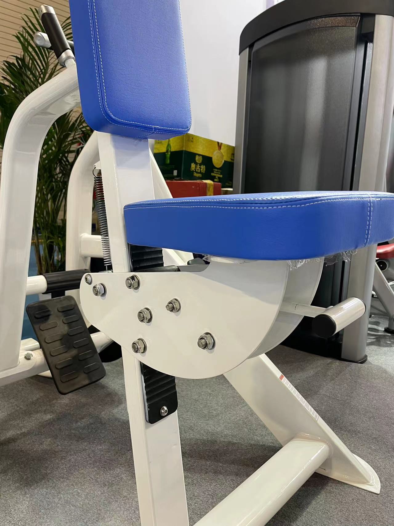 Gym Seated Row Machines Body Building Plate Loaded Chest Exercise