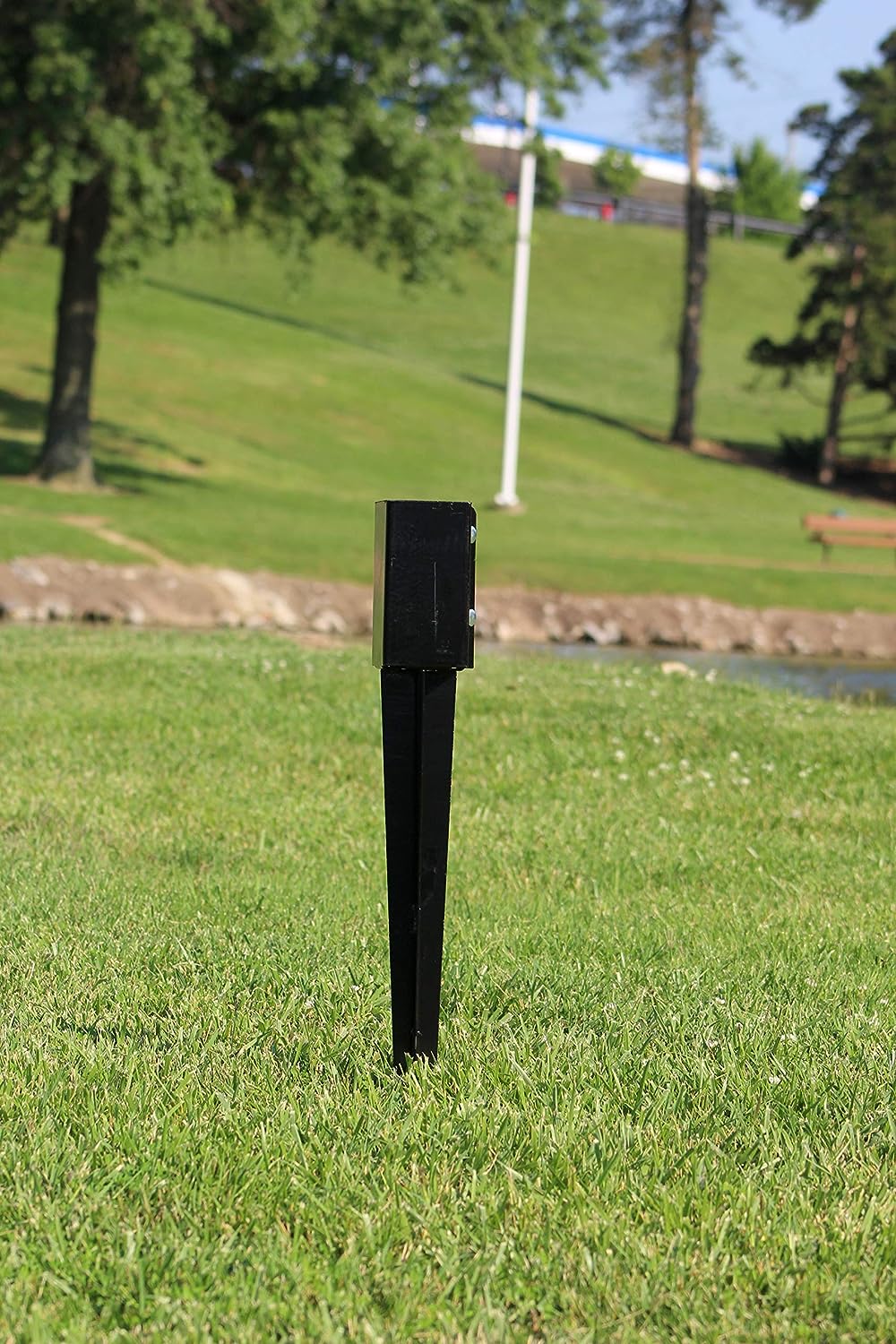 Triangle Bracket Heavy Duty Metal Black Powder Coated Fence Post Anchor for Versatile
