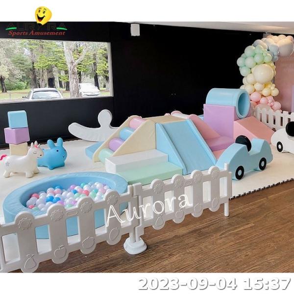 Bright Colors Kids Soft Play Equipment Foam Soft Play With Ball Pit Indoor
