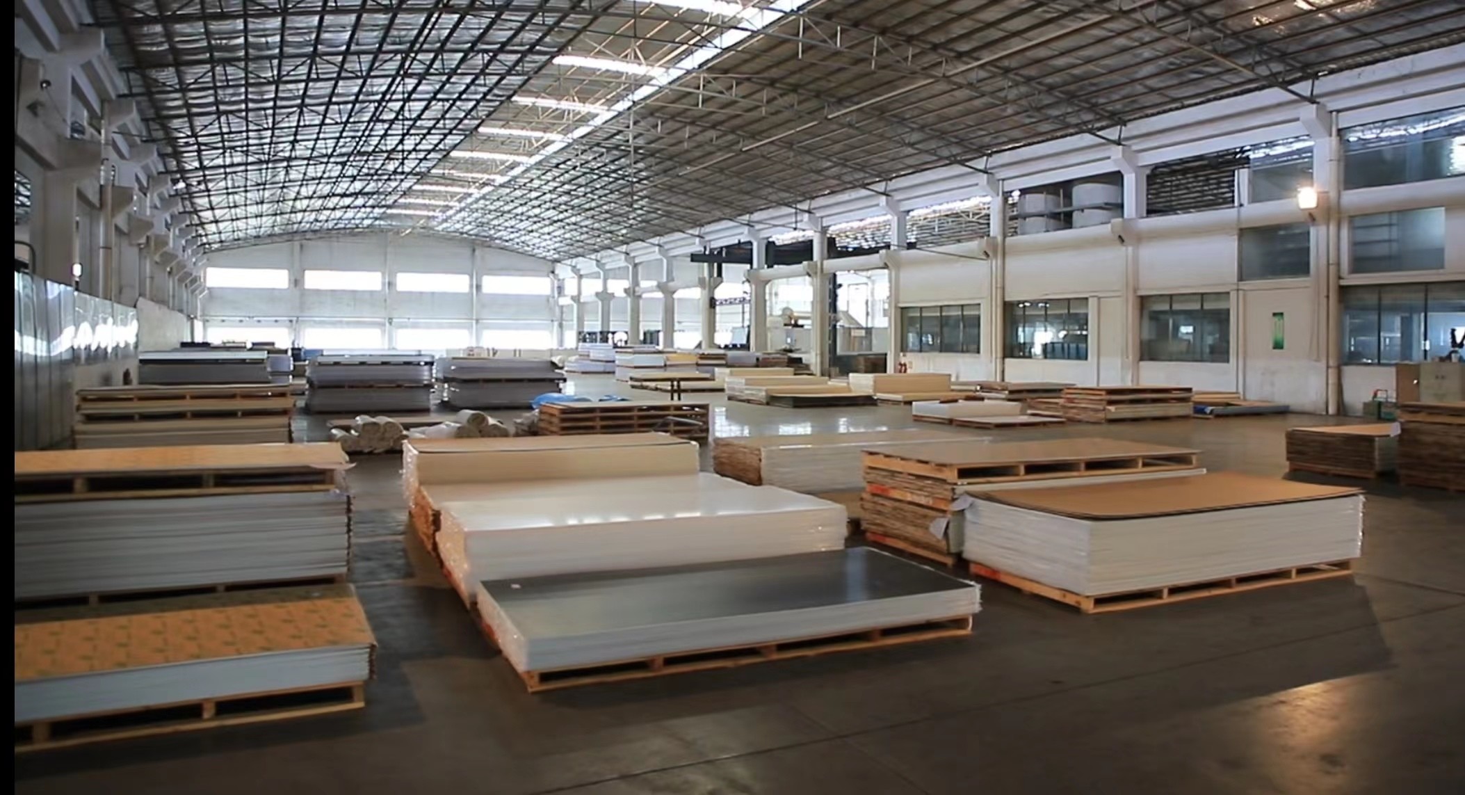 Transparent Acrylic Sheets Density 1.2g/cm3 Thickness 1mm-200mm for Transparent Usage