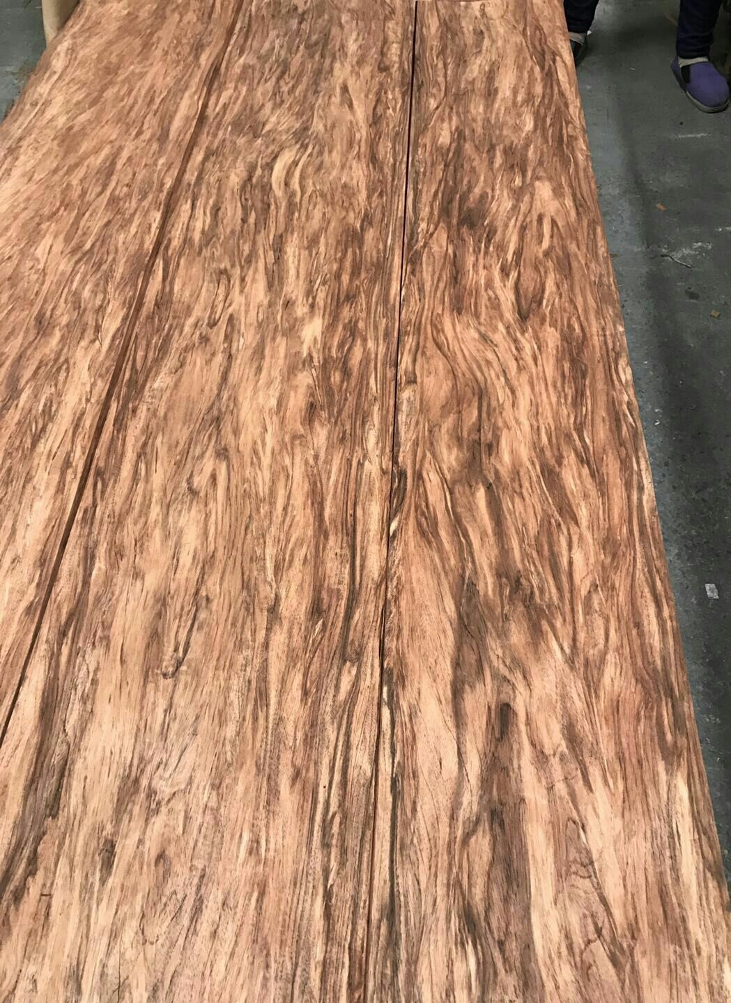 Etimoe Veneer African Etimoe Exotic Wood Veneers for Furniture Door Plywood and Interior Decor