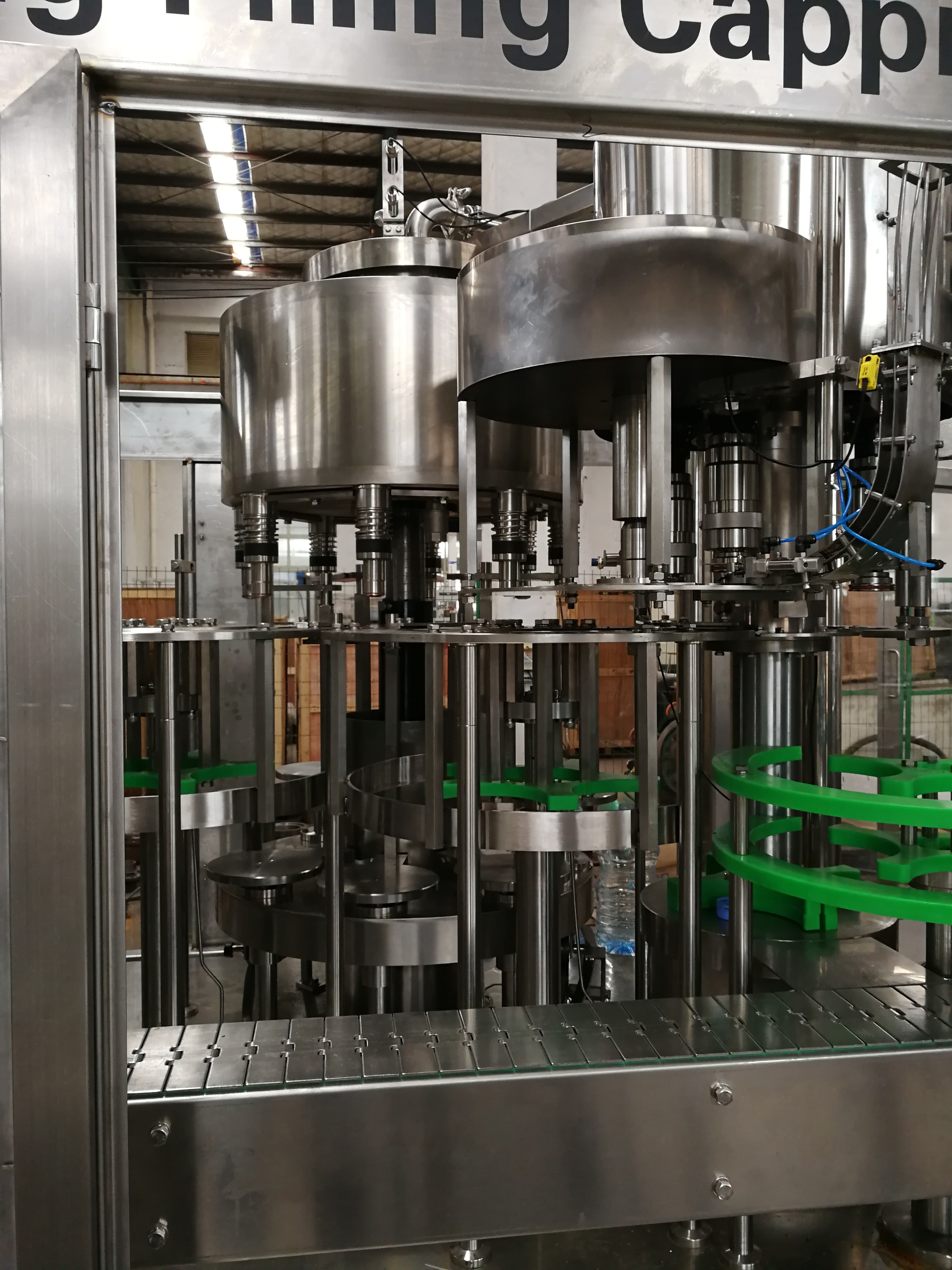 High Speed Automatic Bottle Filling Machine Drinking Water Producing