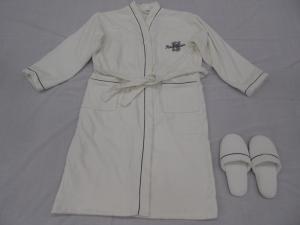 Quality cotton velour terry fabric embroidered men dressing gowns with slipper wholesale