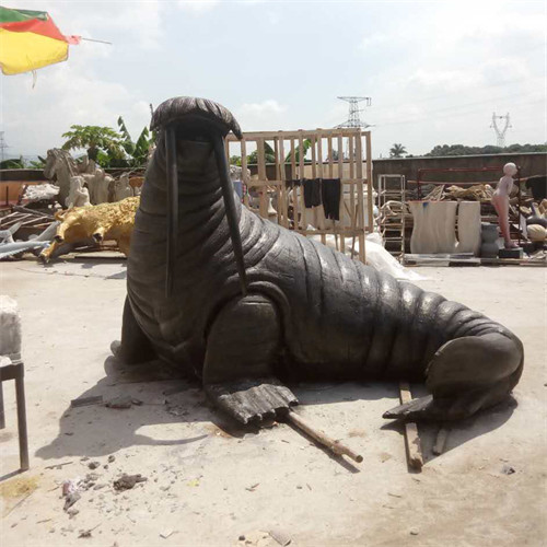 Life Size Sea Walrus Bronze Animal Garden Sculptures Outdoor For Decoration