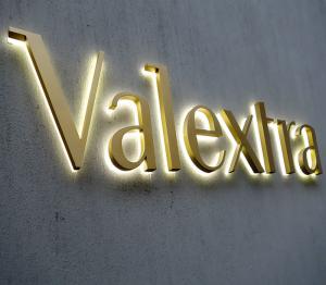 Quality 3d company name 3 d letter night light multi colour for shop store sign board led wholesale