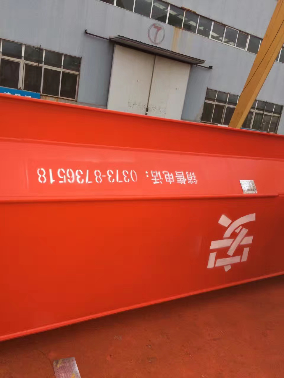 MH type 5 ton general gantry crane, gantry crane, main girder box support leg gantry crane, rail type small crane
