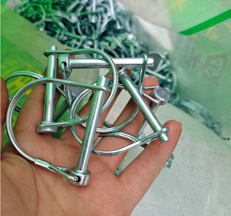 Carbon Steel M5 M6 M8 Linch Hitch Pin with Quick-Release Function and Steam Oxide Nitride Finish Double Square Wire Lock Pin