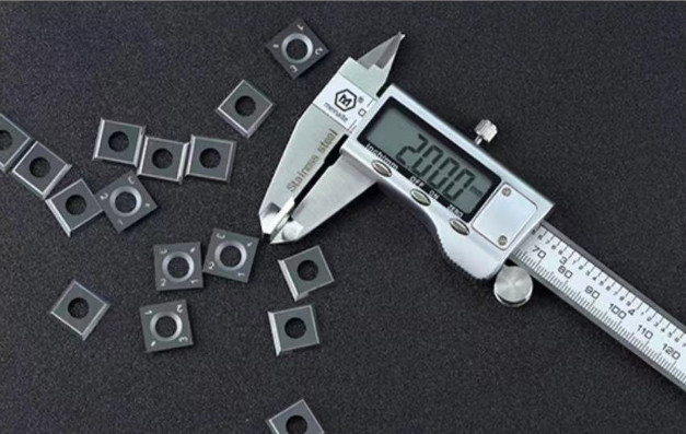 Custom Carbide Indexable Inserts 11*11*2-30°R150 For Vertical Shaft Machine
