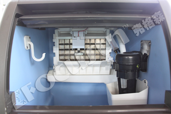 Air-cooled Focusun Cube Ice Machine The Ultimate Cooling Solution for Cold Drinks
