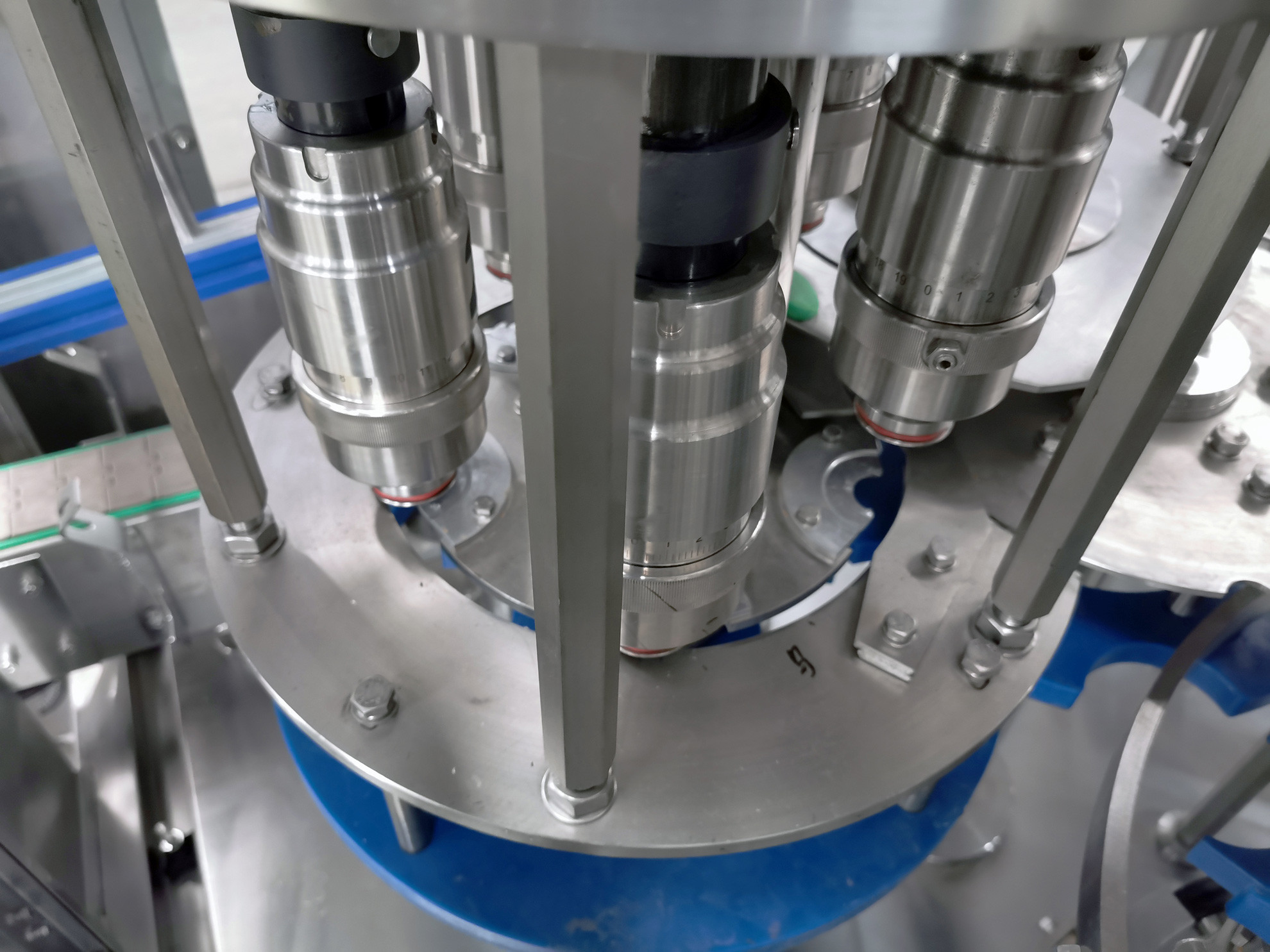 High Efficiency Mineral Water Plant , Stable Pet Bottle Filling Machine