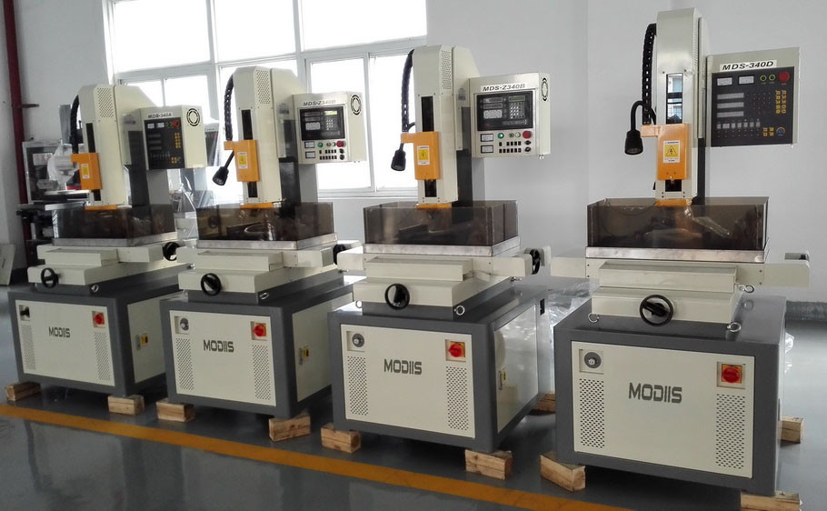 Air Drive Pump EDM Hole Drilling Machine 0-500 Rpm Spindle Turning Speed