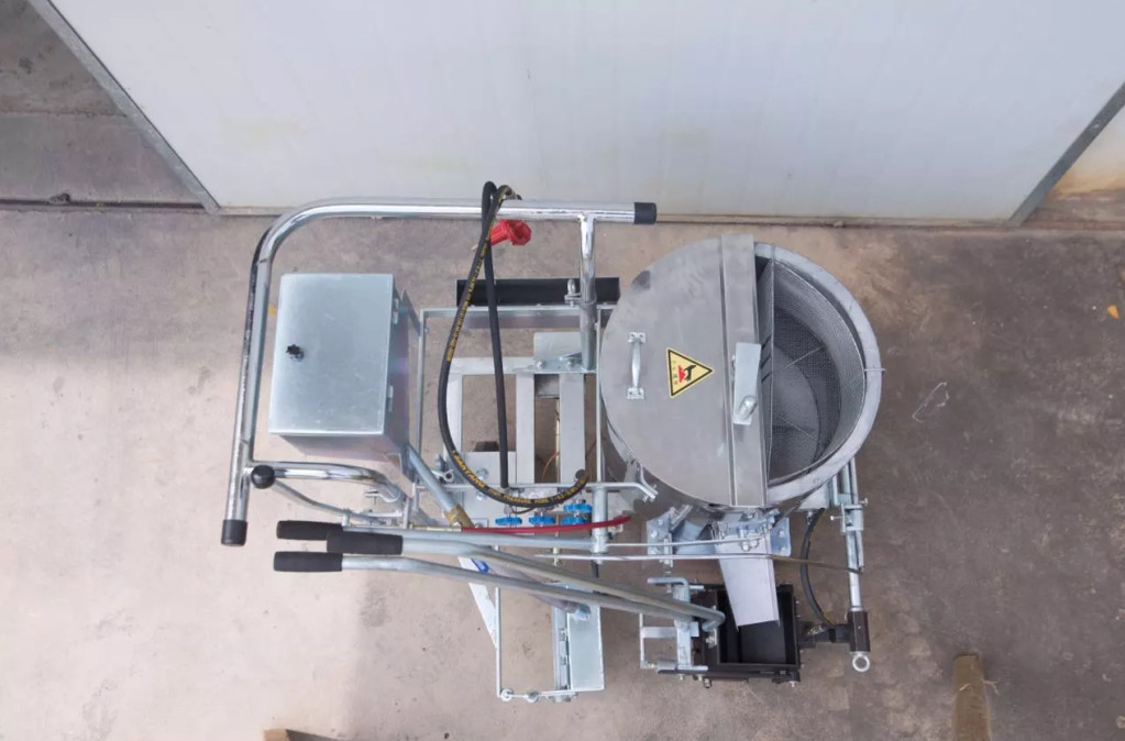 Needing Pre Heater Paint Driveway Road Marking Spray Paint Machine