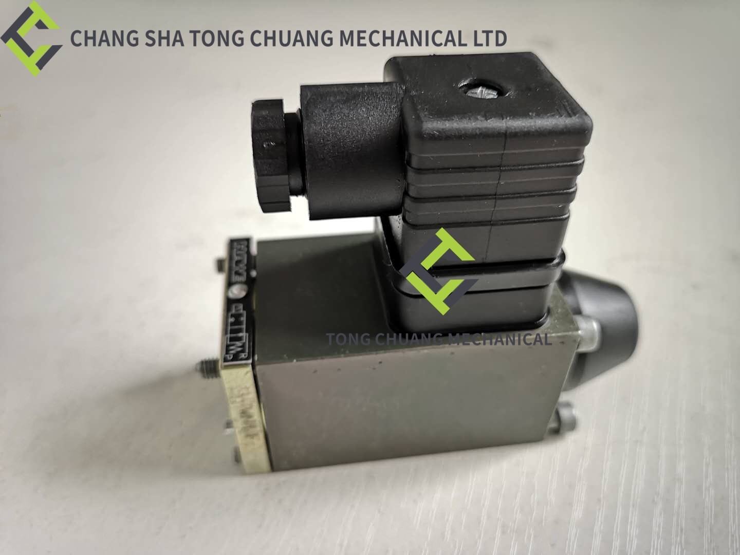 Sany And Zoomlion Concrete Pump Bypass valve GAAX035F20D44 \ WN1-F B220401000311