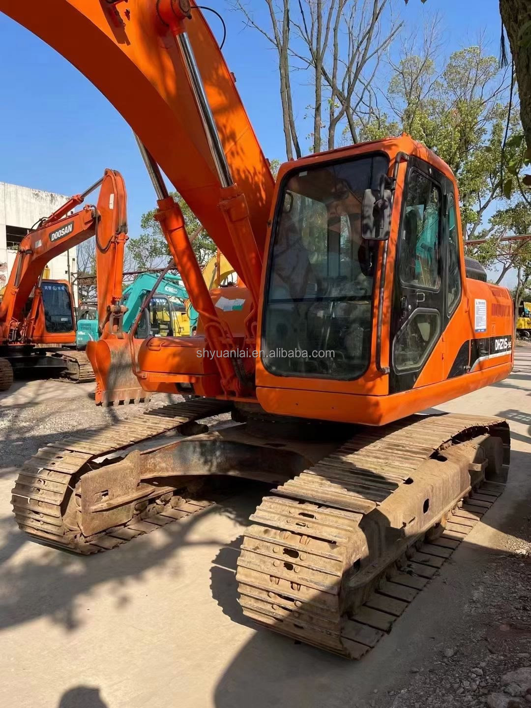 Original Hydraulic Cylinder DOOSAN DH215Lc-9T Excavator Affordable and for Crushing