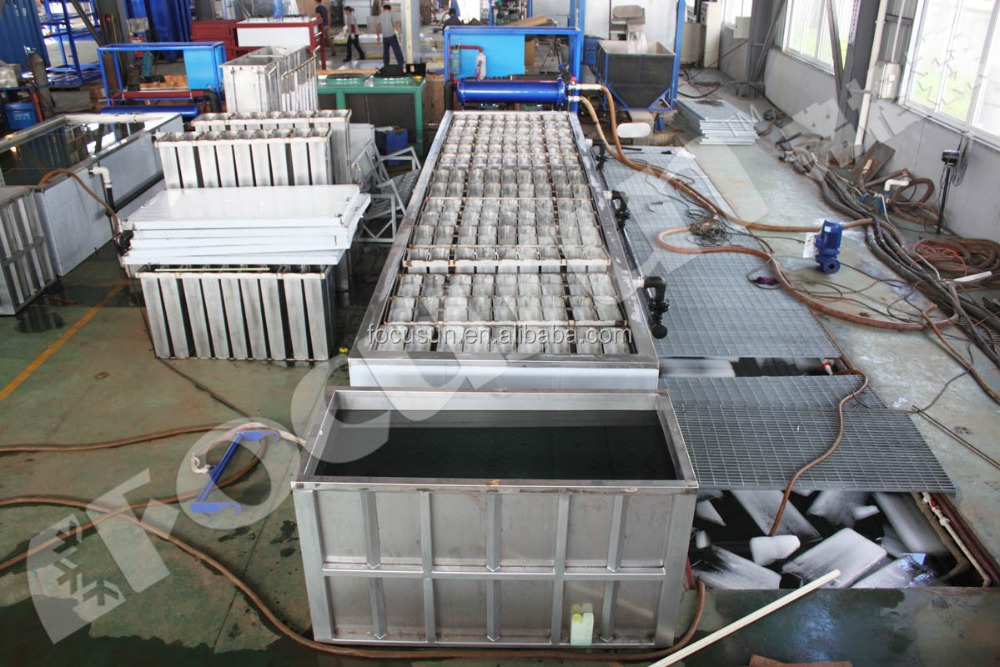 2024 Snow Ice Powder Maker Small Capacity for Children Playground and 50 kw in Chin