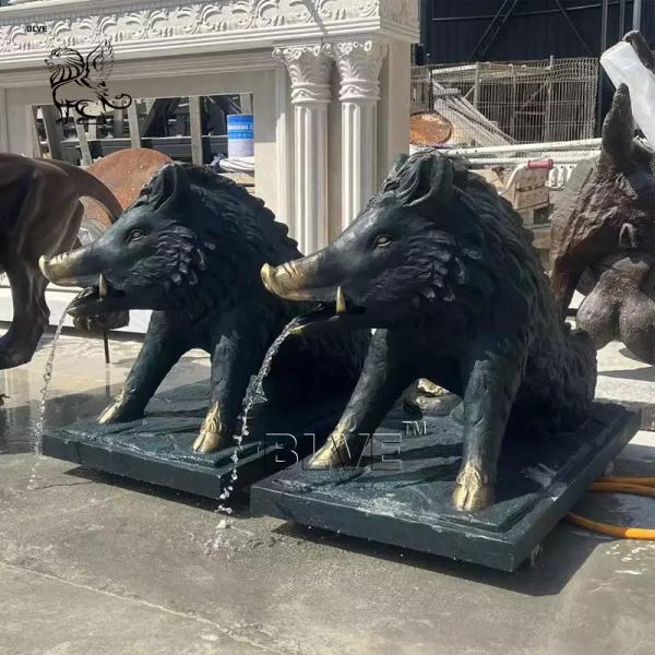 Bronze Life Size Boar Statues Fountains Metal Wild Pig Spitting Water Fountain