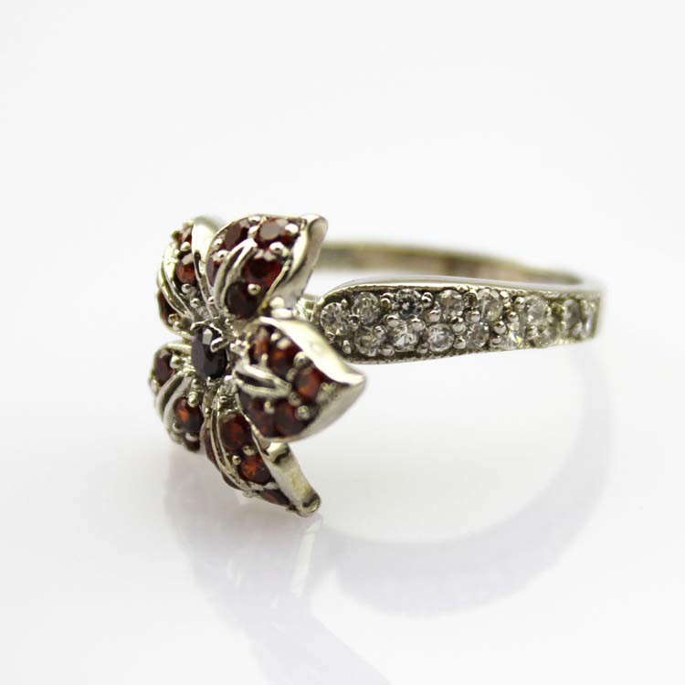 Women Jewelry Flower Design Sterling Silver Pave Blue Cubic Zirconia Ring (S-RJ344)