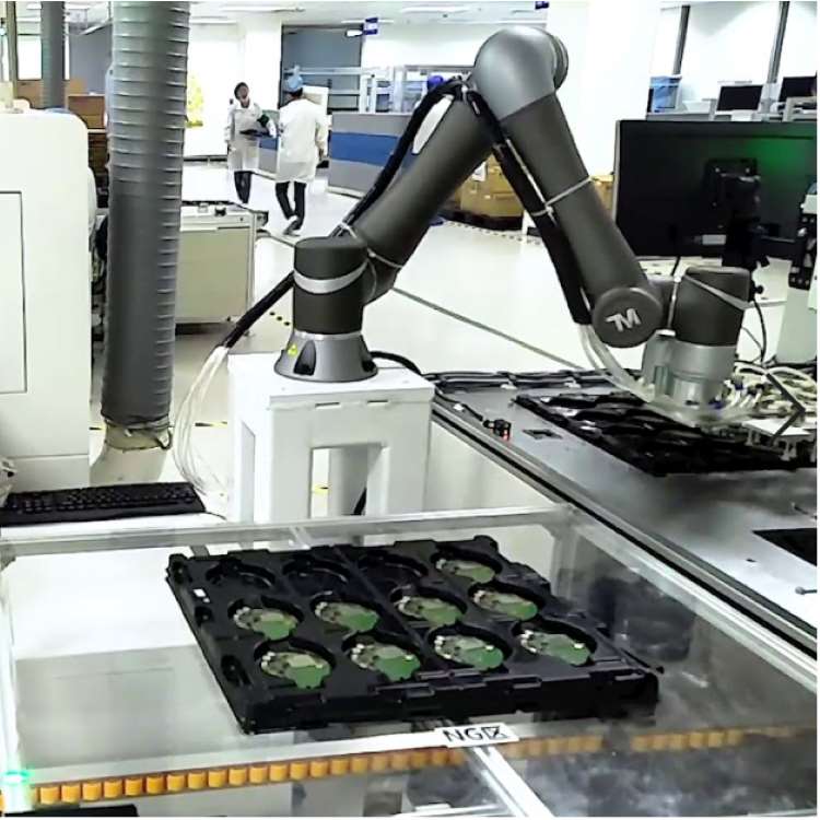 Collaborative Robot TM14 With CNC robotic Arm For Loading And Unloading As Pick And Place Robot