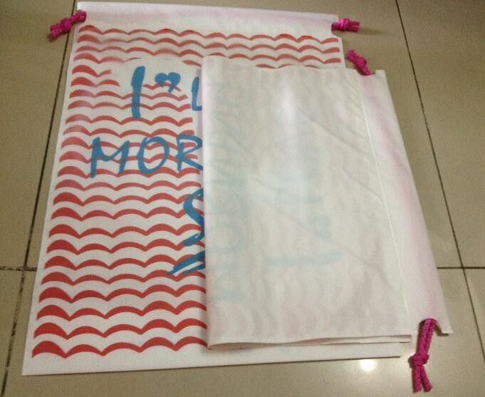 Biodegradable drawstring laundry poly bag with printing,Logo Printed Poly Drawstring Hotel/Travel Laundry Plastic bag