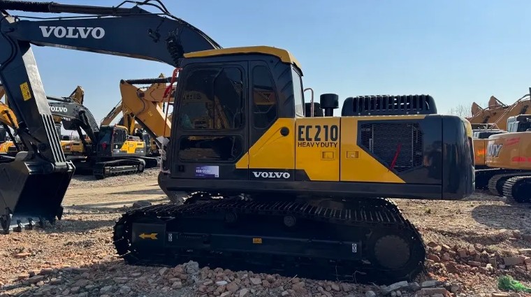 Volvo EC210 Used Small Excavator Machine 0.2m3 Bucket Capacity