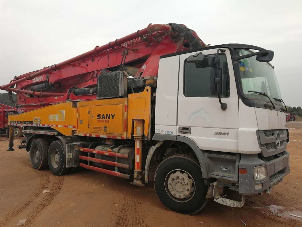 2013 Used Construction Equipment 46 Meter Truck Mounted Concrete Pump