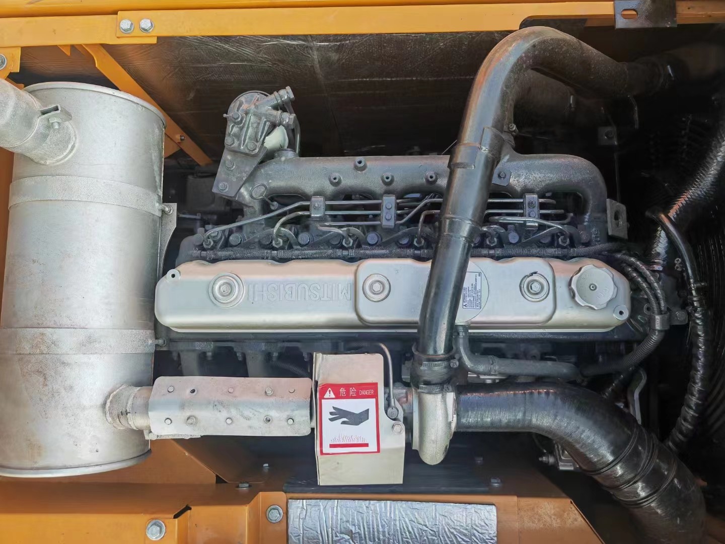Used SANY SY215C Crawler Excavator 122KW Cummins Engine