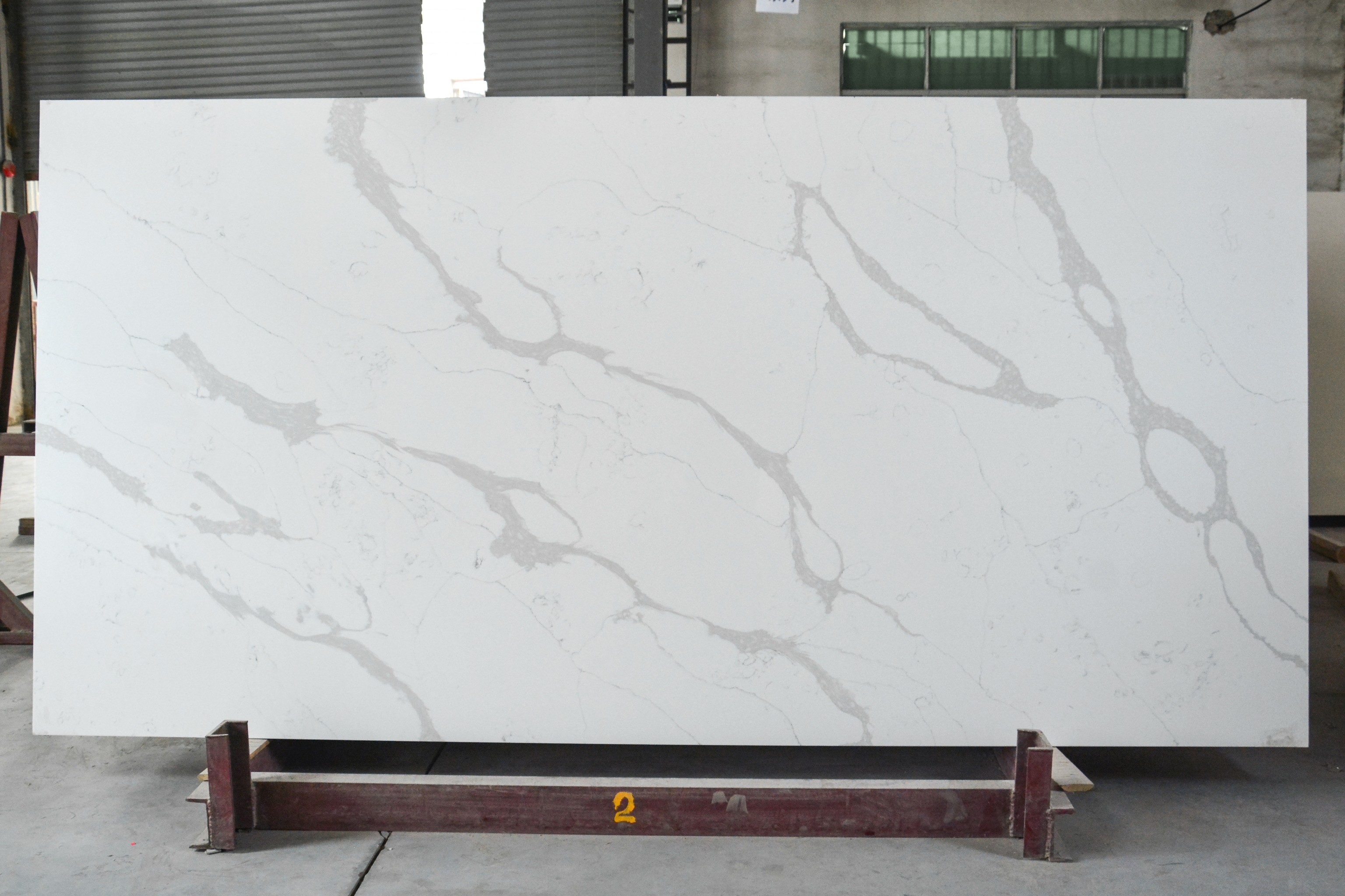 SGS standard Anti - Fouling Artificial Quartz Kitchen Countertop Engineering Stone