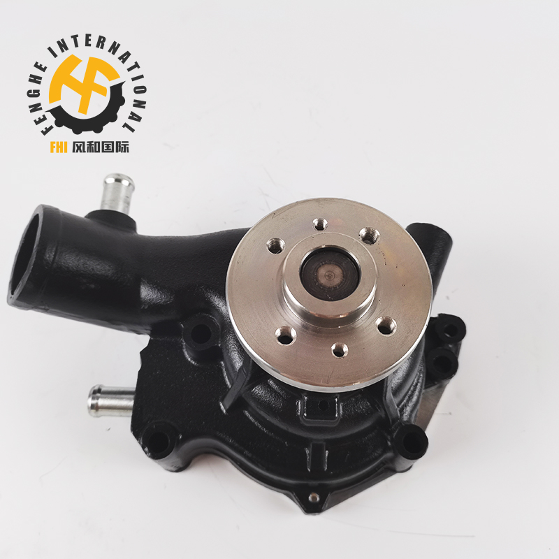 65.06500-6402A DB58T Excavator Water Pump For Daewoo S220LC-V S150-5