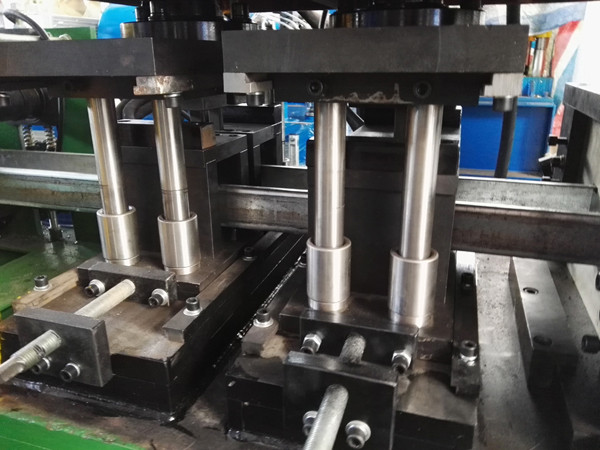 Cold Steel Strip Profile Z C Channel Roll Forming Machine With Punching Device