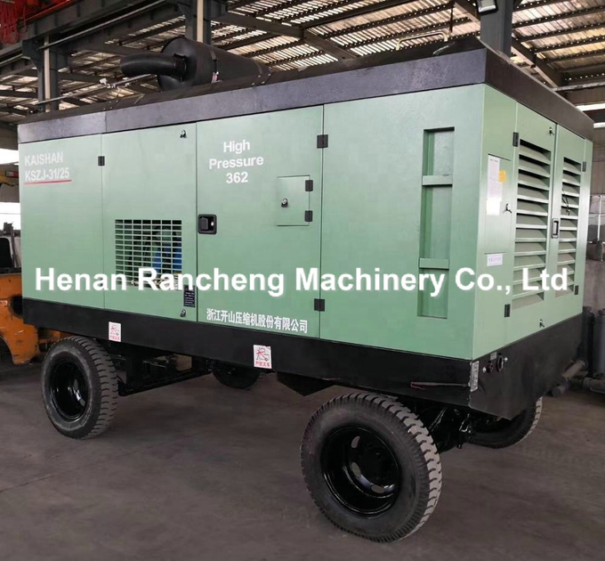 1107CFM 25bBar Diesel Engine Screw Compressors Portable Air Compressors For Construction Work Mining Industry