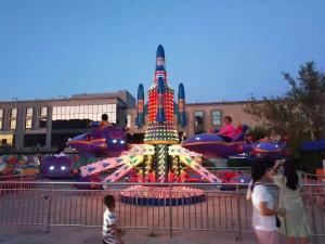 Quality 8 Arms Children'S Fairground Rides 380V Color Light Auto Controlled Flying Car wholesale
