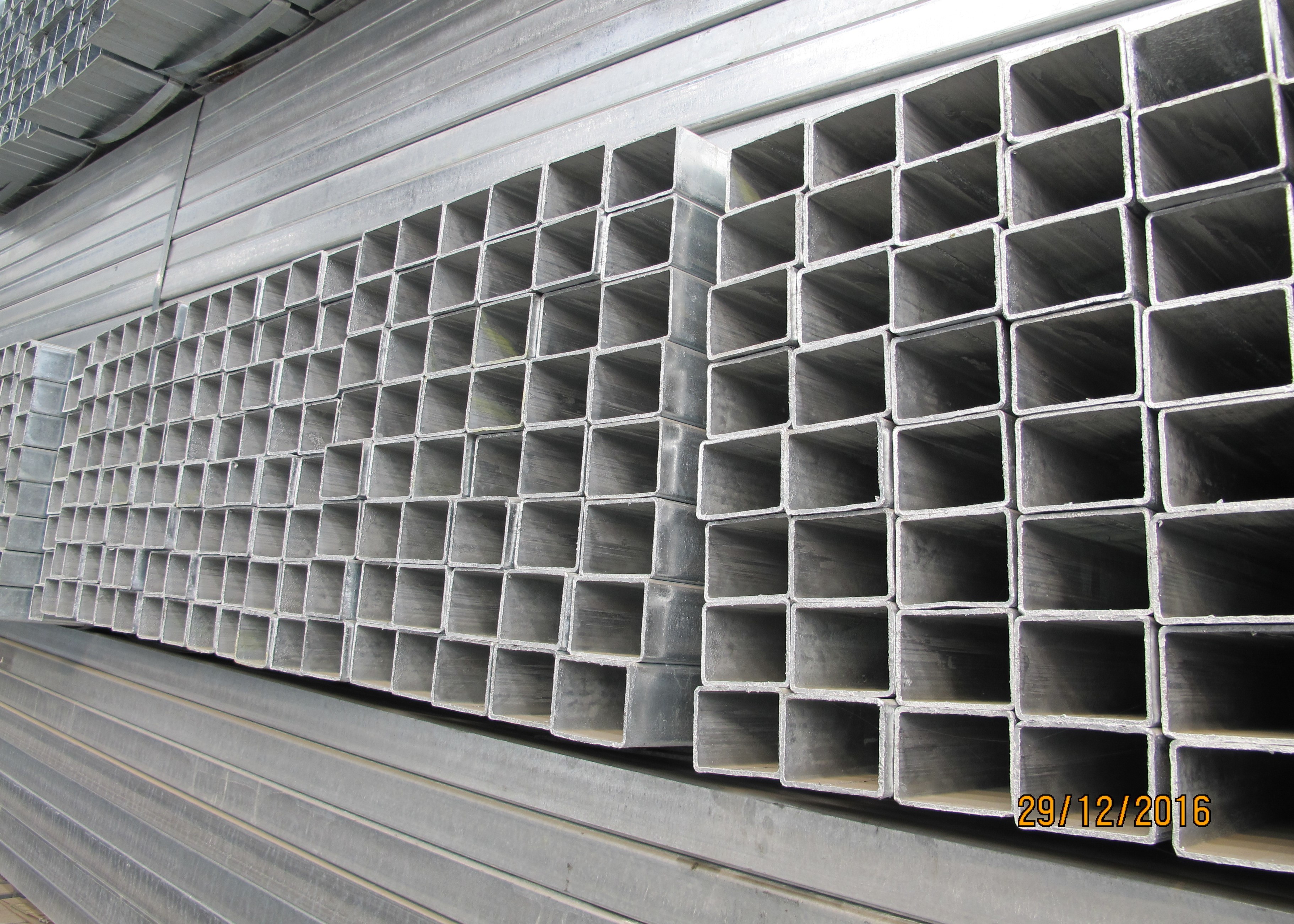 70*70 Galvanized Steel Square Tubing , A500 Standard Galvanized Steel Rectangular Tube