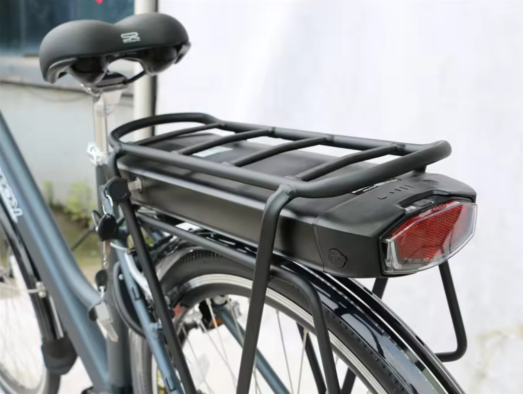700C 250W Mid Drive Electric Bike 10.4Ah Lithium Battery Electric Bicycles For Adults