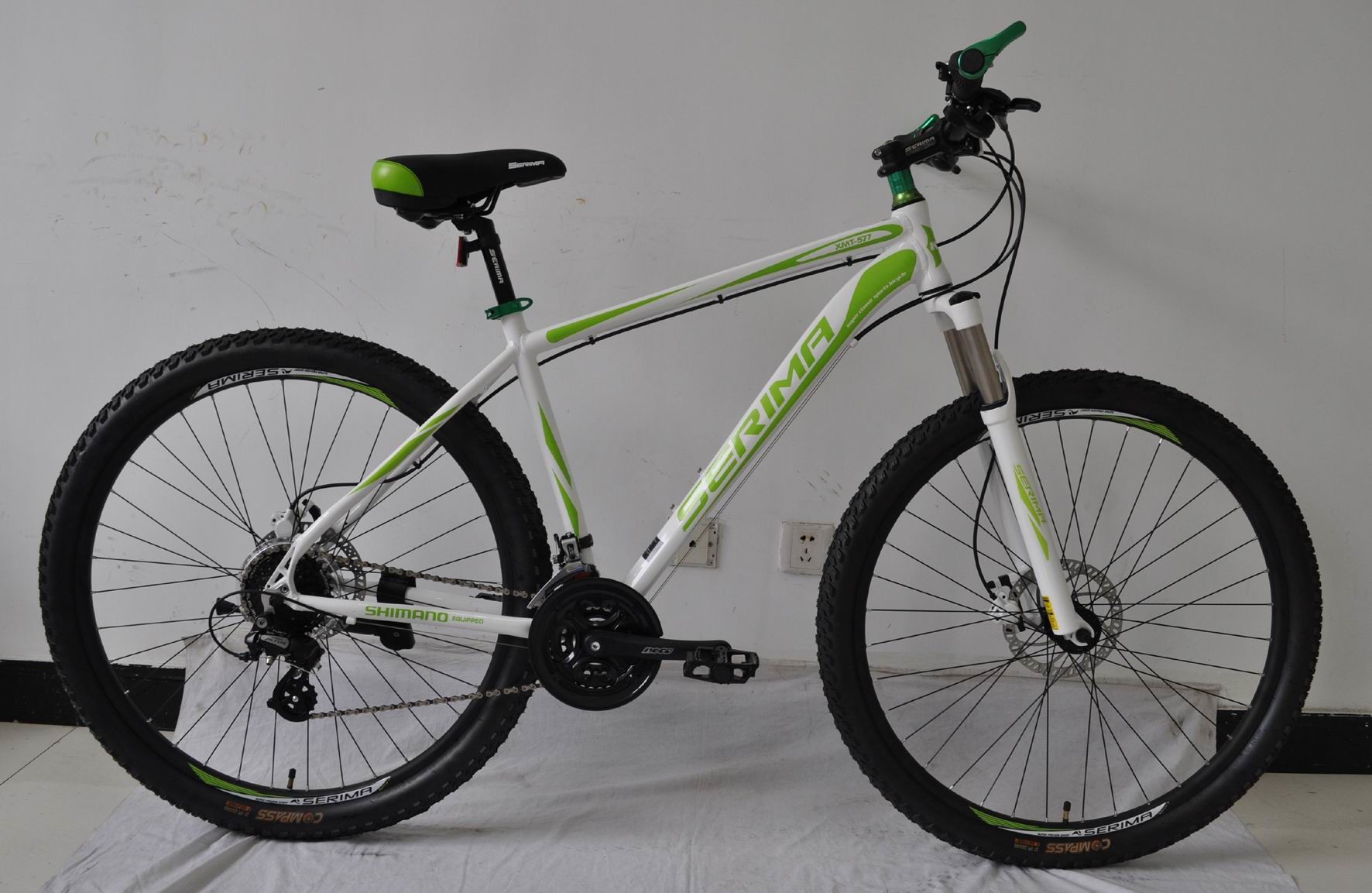 Made in China 26" aluminium alloy 21 speed mountain bike/bicycle/bicicle MTB