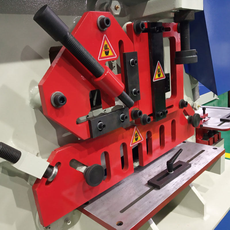 Hydraulic Multi Function CNC Ironworker Bending Plate With E21s