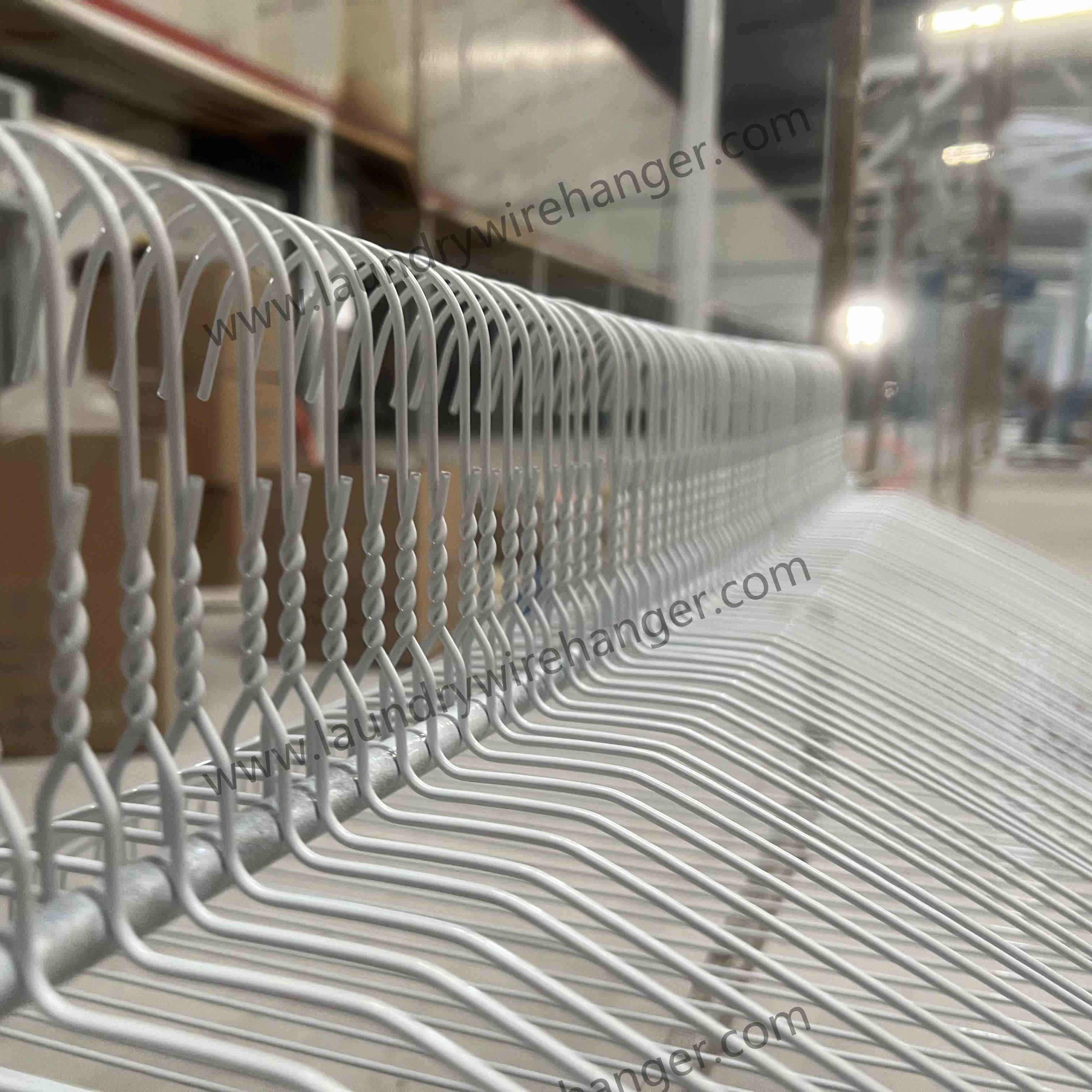 2.3mm Metal Laundry Wire Hanger For Cleaners-White
