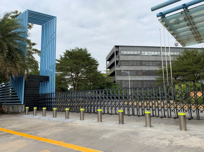 Lifting Columns with Various Dimensions for Urban Transportation and Parking Security chrome plated piston rod