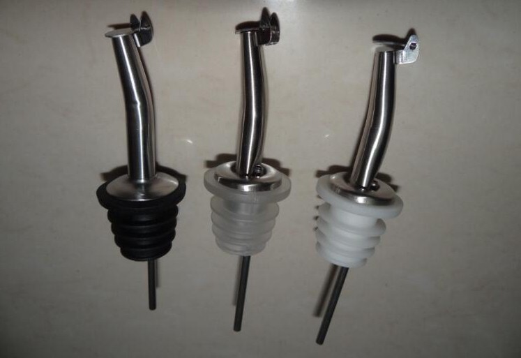 2017 Wholesale Wine Pourer Stainless Steel Oil Pourers, Good Quality and Competitive Price