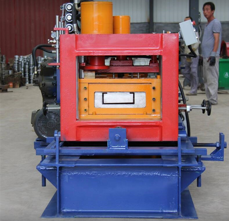 Corrugated Iron Purlin Roll Forming Machine For Making Stadium Roof Sheet