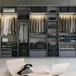 Modern Wooden Bedroom Walk in Wardrobe with Custom Design and Mail Packing
