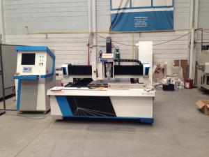 Quality Metal sheet processing fiber CNC Laser Cutting Equipment 800W with dual drive wholesale