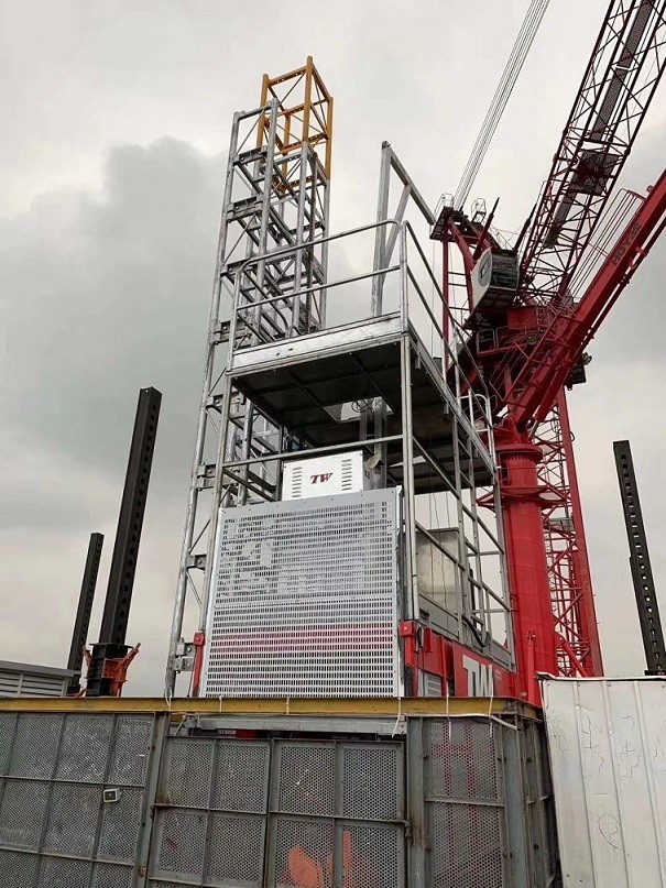 Elevator passenger hoist /inside building hoist/Inside 46m/Min 1600kg Construction Hoist Lift For Elevator Shaft