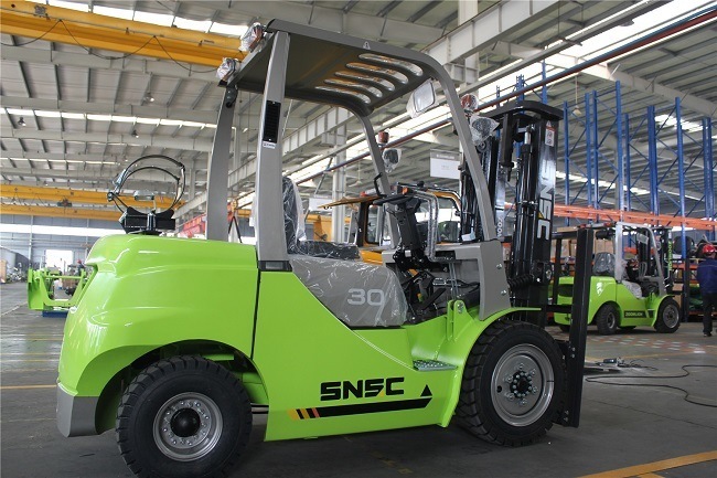 Economical 3tons Petrol Engine Forklift