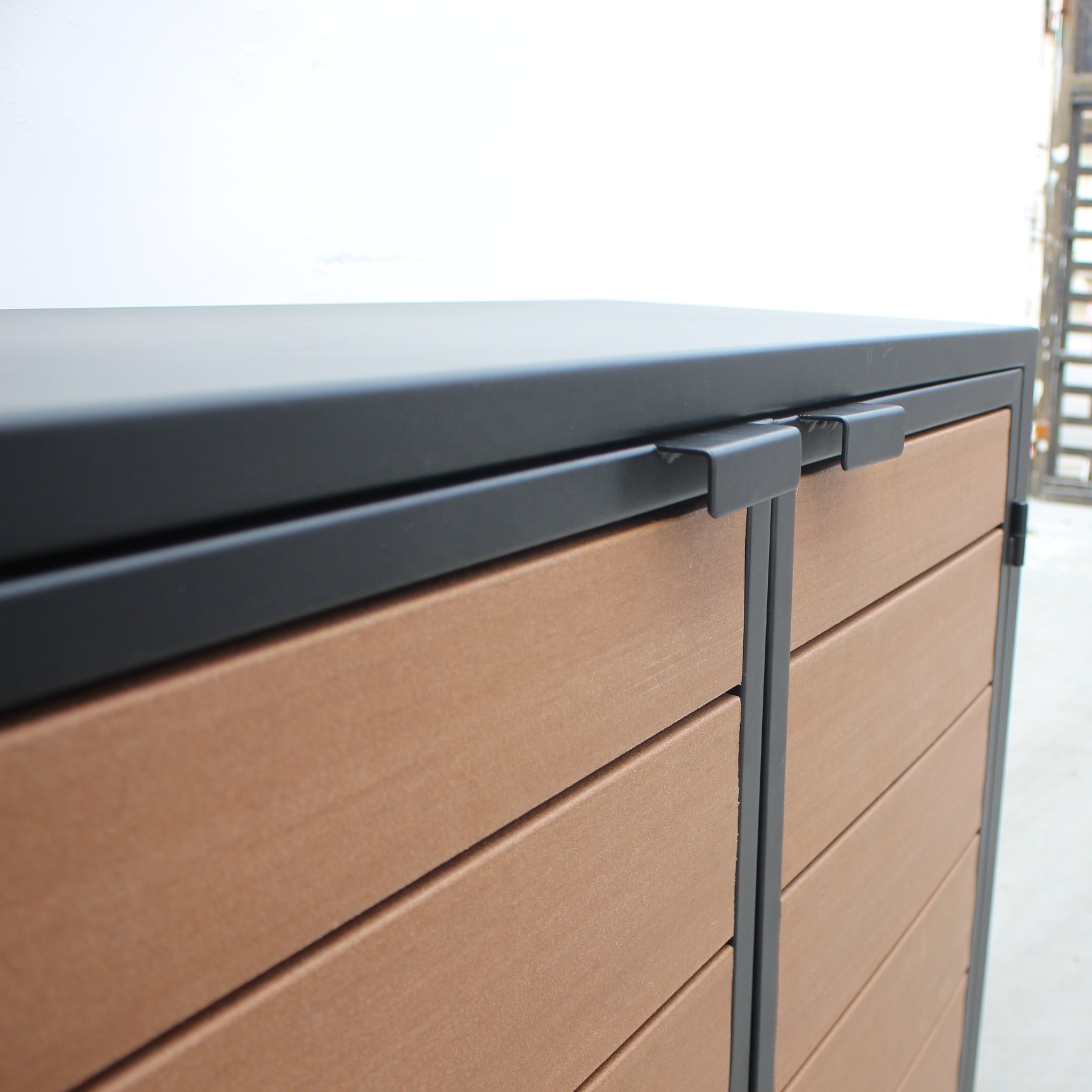 Durable Waterproof Recycling Outdoor Bins Steel HDPE Plastic Wood Material For Spa Room