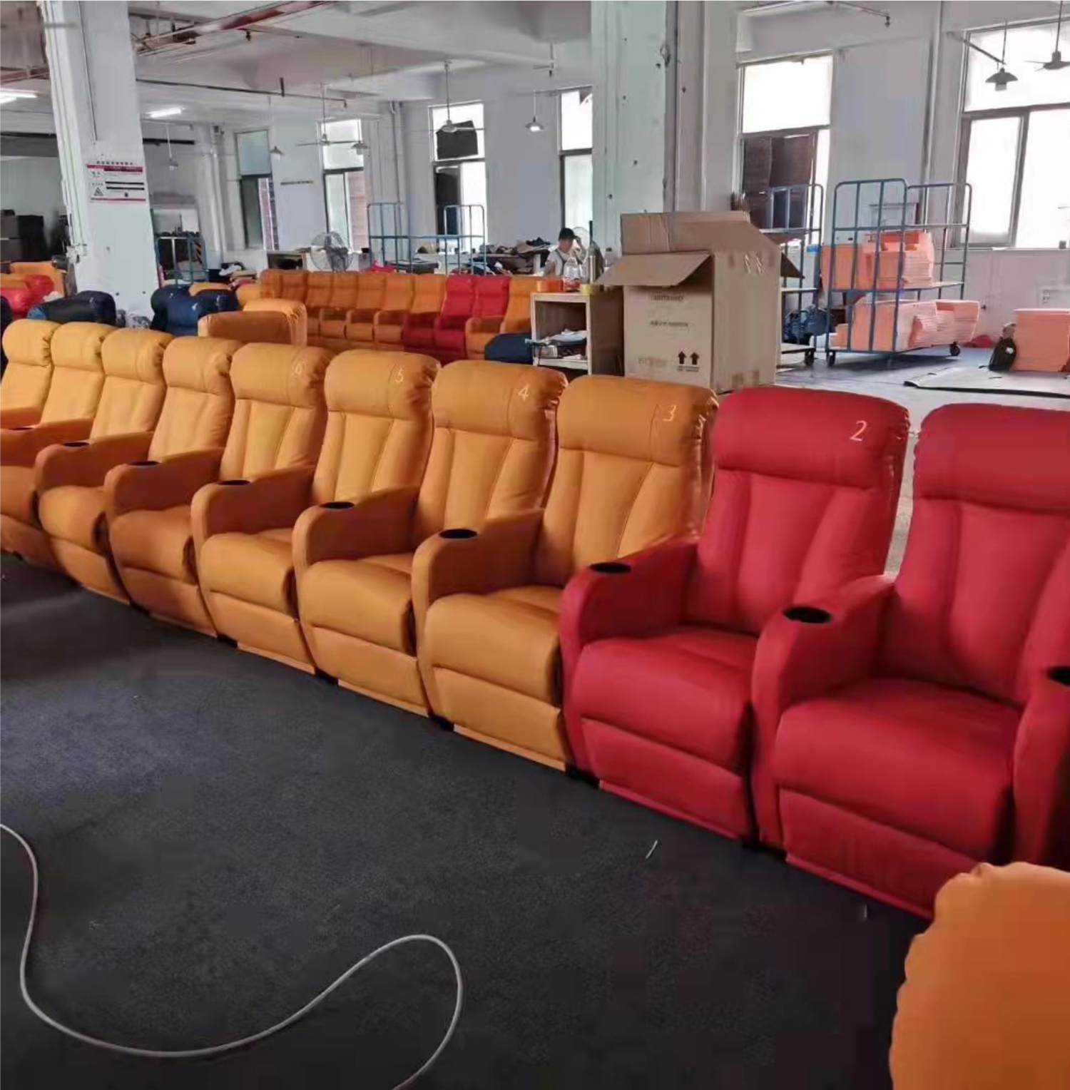 Office Building Theater Seating Durable Fabric Cover and Wooden Frame for Experience