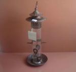 Decorative SGS Stainless Steel Squirrel Proof Bird Feeder Rust proof