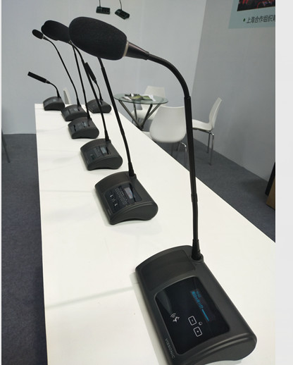 20Hz Audio Conference Microphone Built - In Interpretation Channel Selector